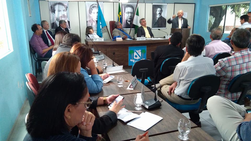 Câmara municipal realiza sessão solene alusivo a emancipação política da cidade