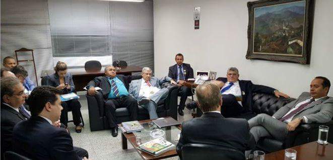 Ministro do Esporte garante R$ 2 milhões para Vila Olímpica de Macaíba