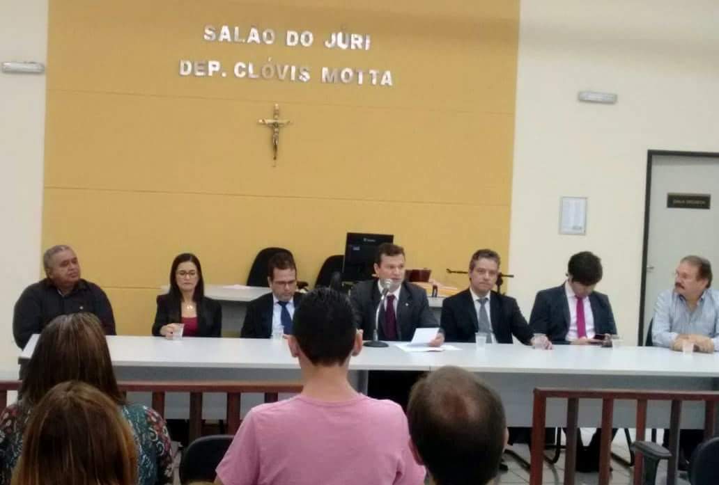 GERSON PARTICIPA DE SOLENIDADE QUE HOMENAGEOU ENTIDADES FILANTRÓPICAS