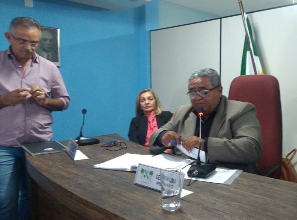 GERSON ANUNCIA INÍCIO DAS OBRAS DA ESCOLA DE ENSINO PROFISSIONALIZANTE EM MANGABEIRA