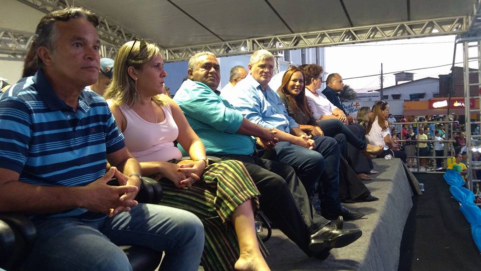 Vereadores prestigiam desfile cívico